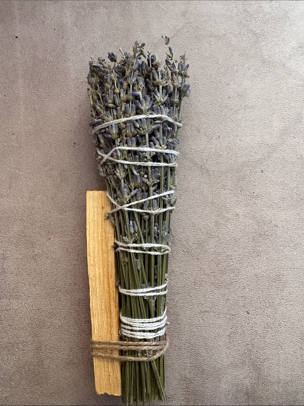 Dried Lavender Bundle with Smudge Stick Palo Santo- Natural Purple